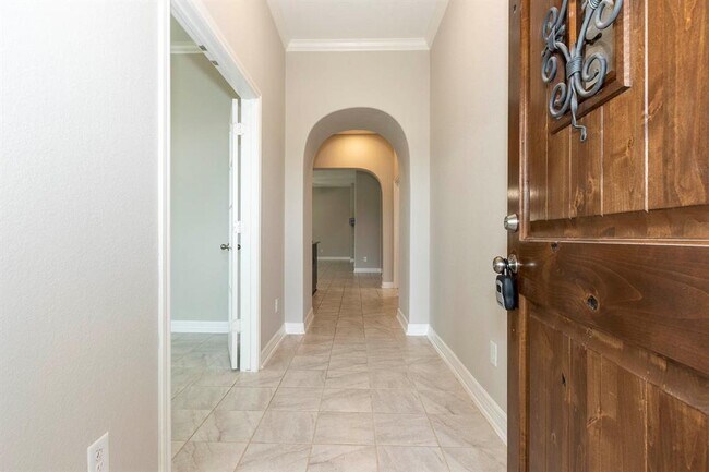 Building Photo - 9735 Stratton Ridge Dr