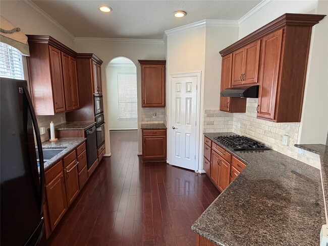 Building Photo - 27 Yacht Harbor