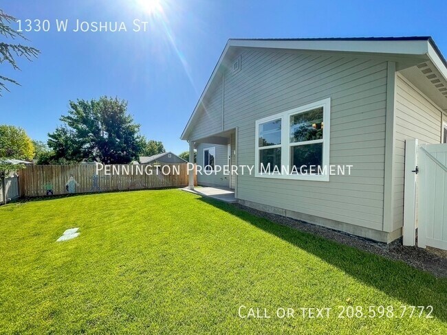 Building Photo - 1330 W Joshua St