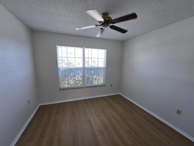 Building Photo - 2955 Stillwell Ct