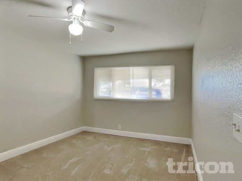 Building Photo - 6850 83rd Ave