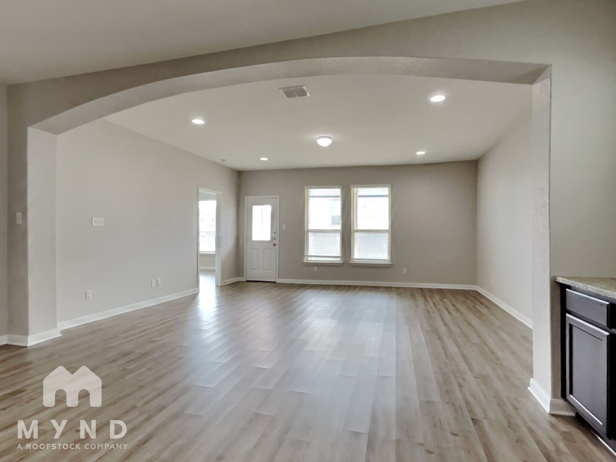 Building Photo - 2066 Rhesus Vw