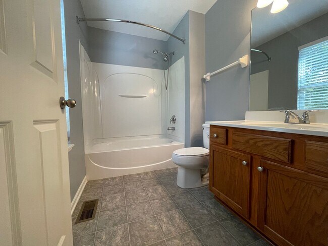 Building Photo - 1251 Hall Ln