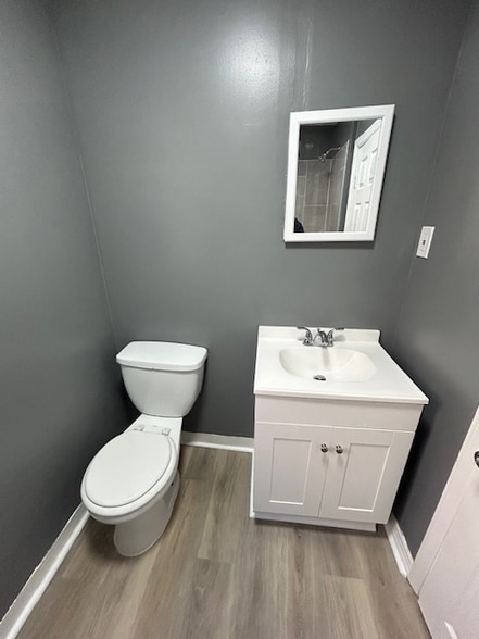 Building Photo - 217 Parker Ave