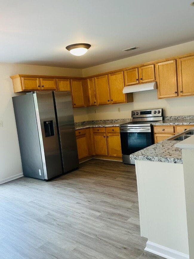 Building Photo - 4404 Walnut Creek Dr