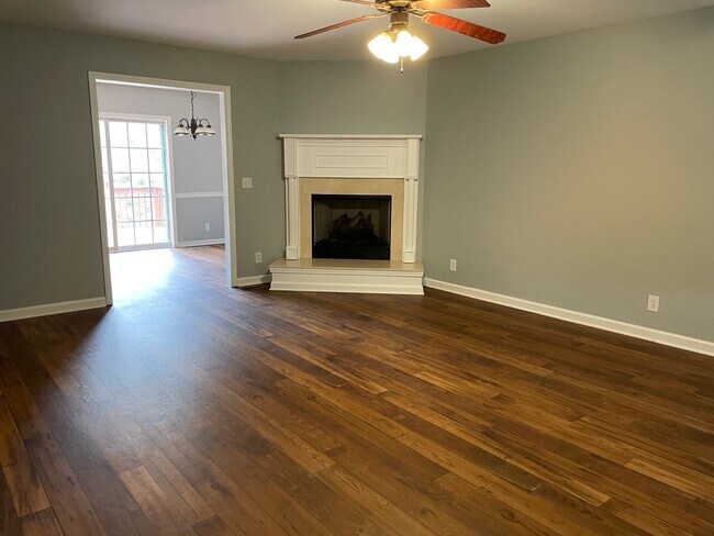 Building Photo - Beautiful home in Cane Ridge Farms!