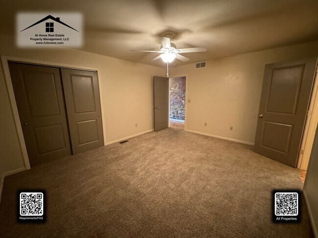 Building Photo - 532 Court Street