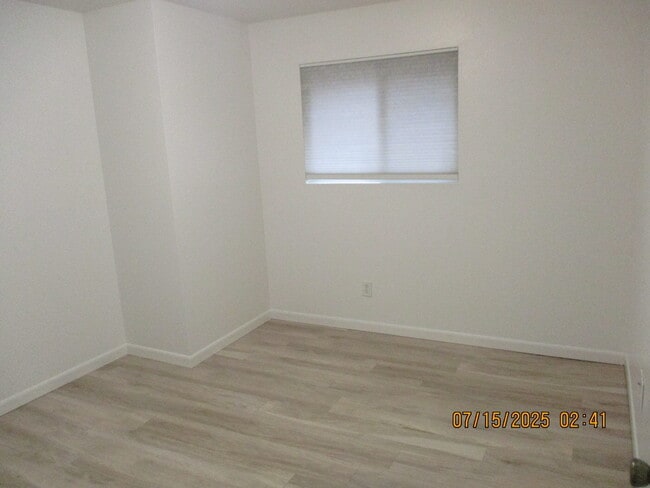 Building Photo - 2563 Lockwood Dr