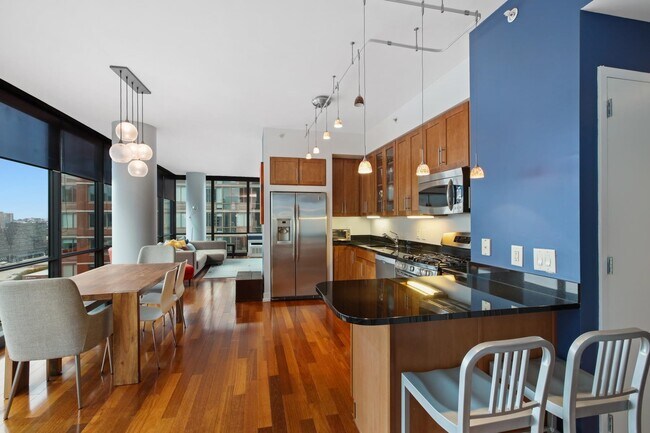 Building Photo - 389 Washington St