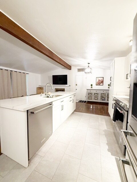 Building Photo - 318 E 28th St