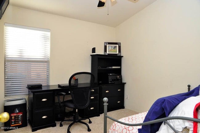 Building Photo - 3713 E Monona Dr