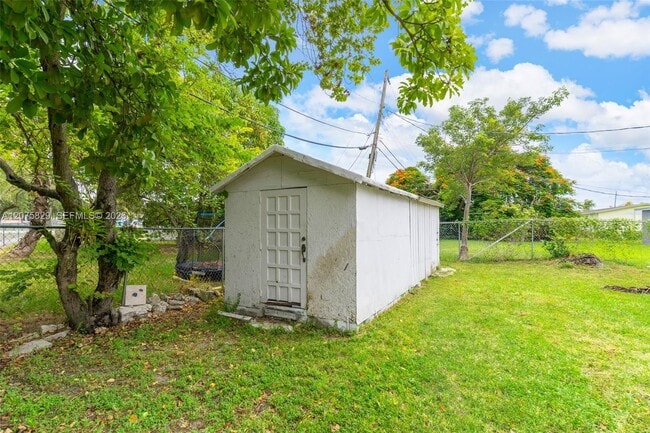 Building Photo - 22205 SW 109th Ct