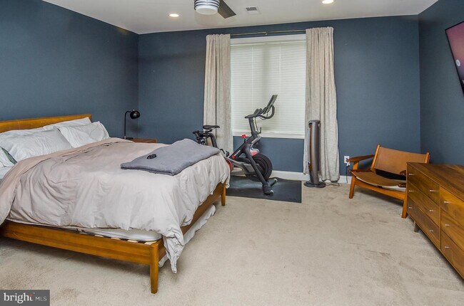 Building Photo - 2330 NJ-33