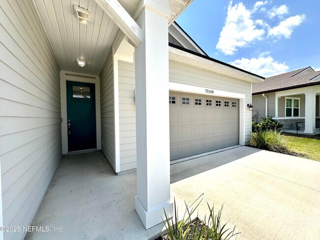 Building Photo - 75310 White Rabbit Ave