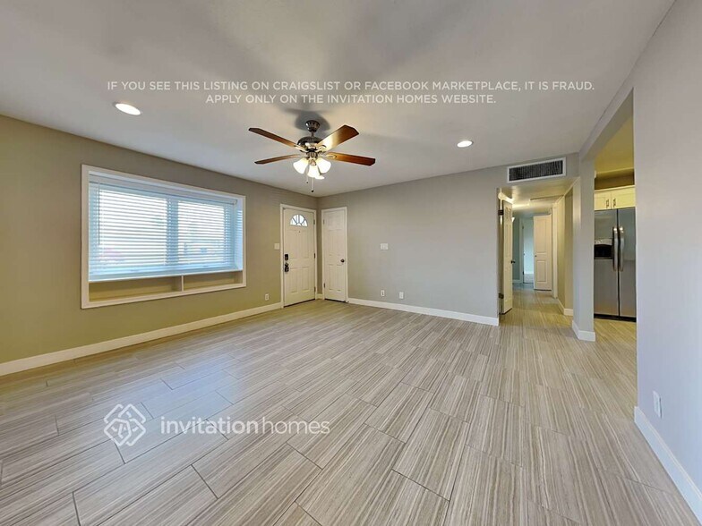 Building Photo - 1539 W 7th St