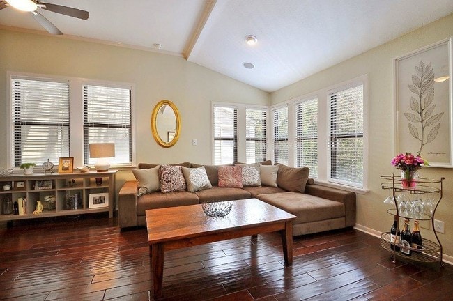 Building Photo - 735 Patterson Ave