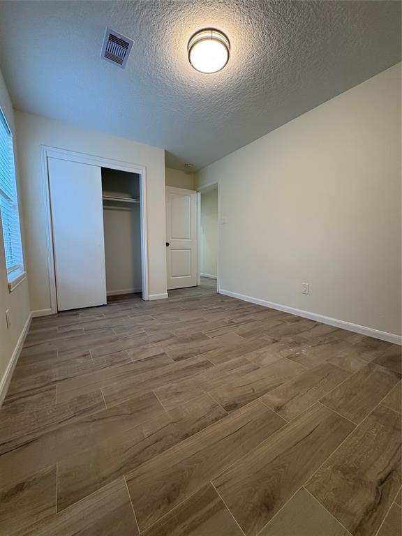 Building Photo - 18251 River Sage Dr