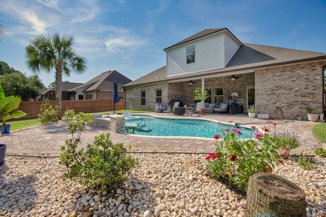 Building Photo - 5718 Oak Hvn Ln