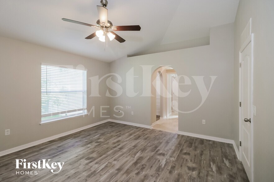 Building Photo - 13230 Kent Bradley St