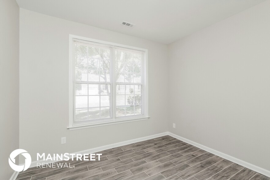 Building Photo - 6320 Spanish Moss Ln