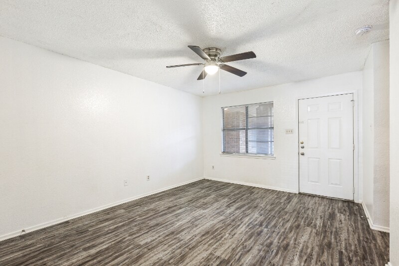 Building Photo - 1226 Baylor Ave