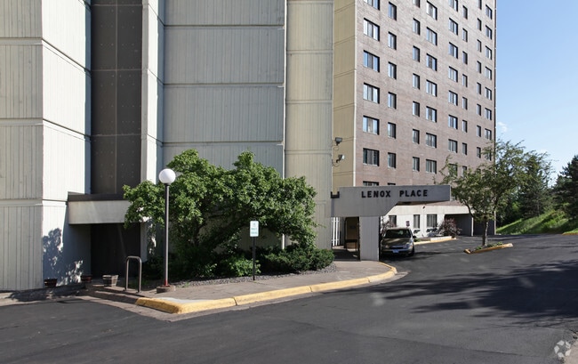 Building Photo - Lenox Place