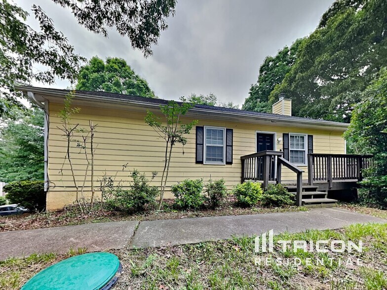 Building Photo - 8458 Hightower Trail SW