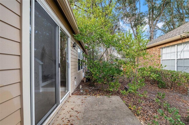 Building Photo - 9755 SW 52nd Rd