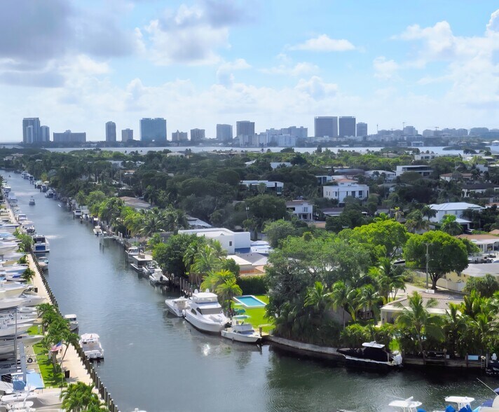 Building Photo - 13499 Biscayne Blvd