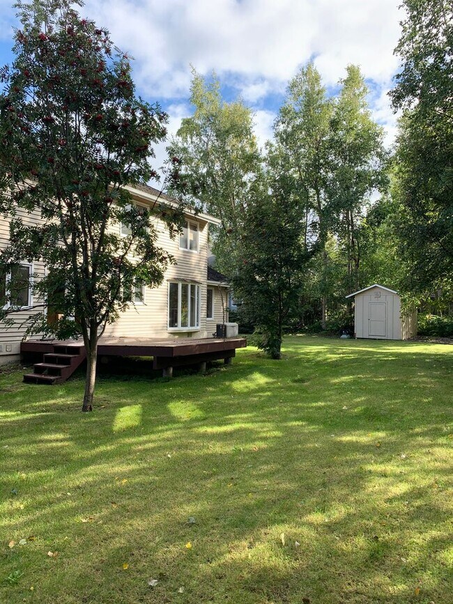 Building Photo - Oceanview 3BR 2.5BA | HUGE GARAGE | Washer & Dryer  | Dogs OK! >>> AVAILABLE NOW!