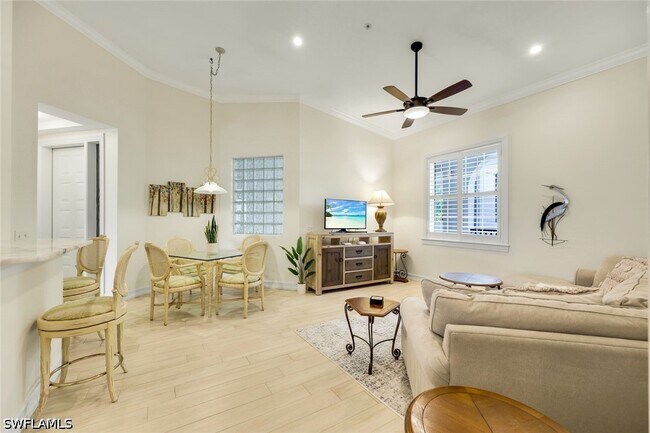 Building Photo - 800 Breakaway Ln