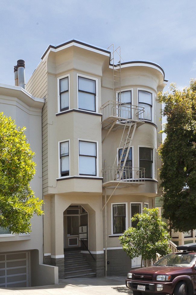 Building Photo - 2136 Broderick