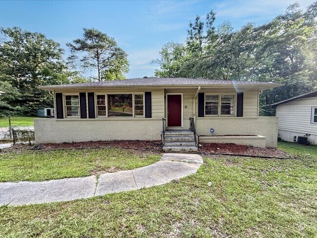 Primary Photo - 1317 5 Mile Rd