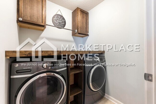 Building Photo - 107 Marcelline Ct