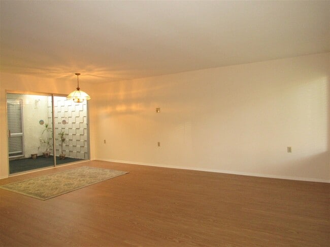 Building Photo - 2350 Via Mariposa W