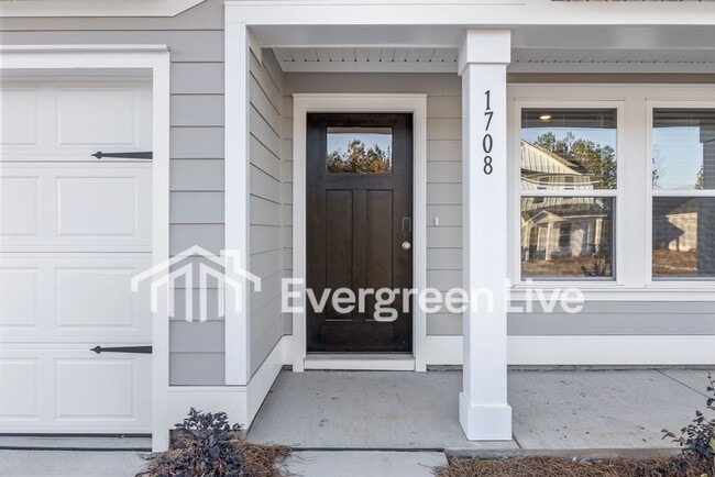 Building Photo - 1708 King Oaks Lp