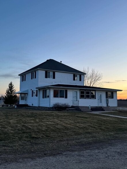 Outside - 22726 County Road E34