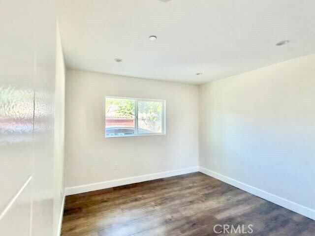 Building Photo - 227 E 84th St