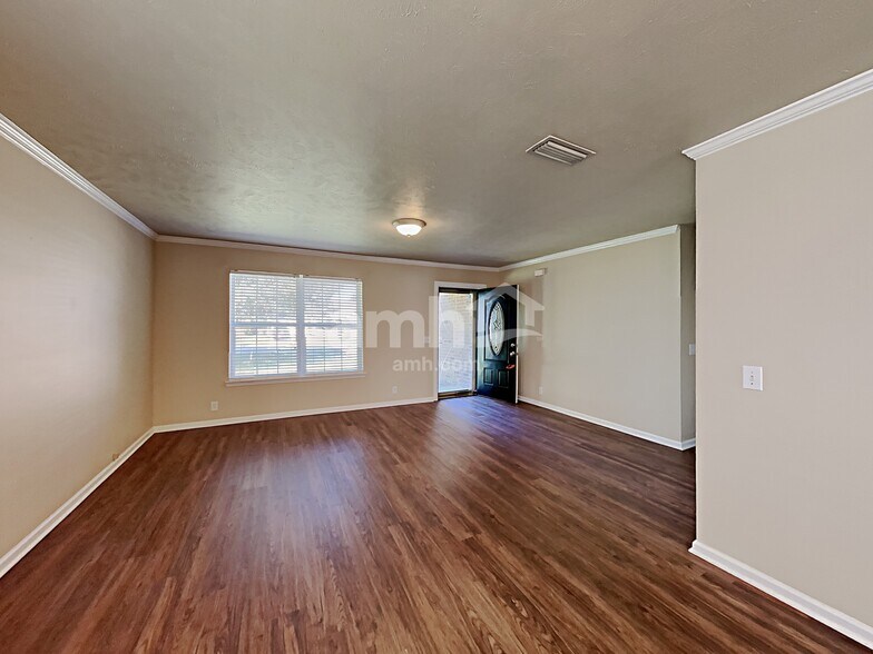 Building Photo - 4489 Lavergne Couchville Pike