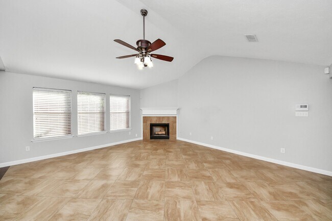 Building Photo - 13503 Sherman Oaks Dr