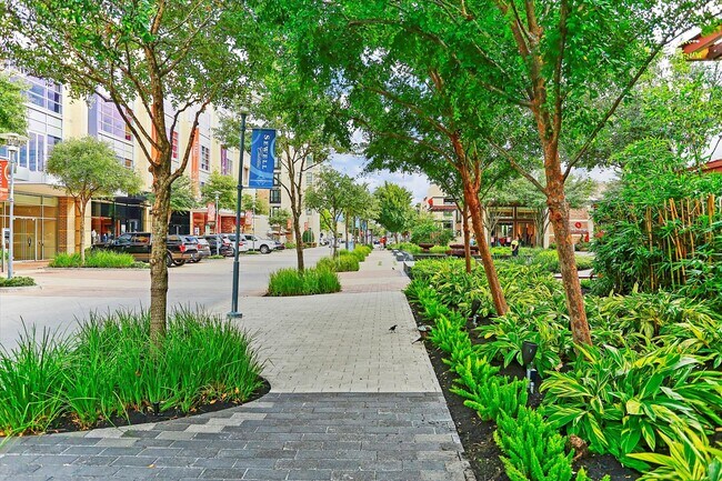 Building Photo - 12790 Yorkstone Dr