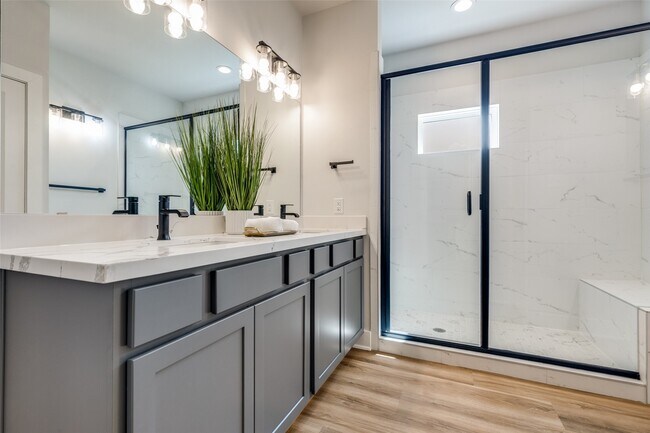 Building Photo - 13131 Perennial Spgs Dr