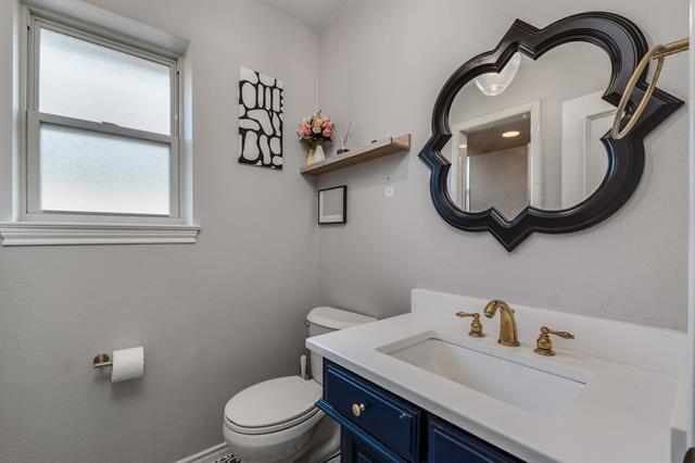 Building Photo - 2513 Willowdale Dr