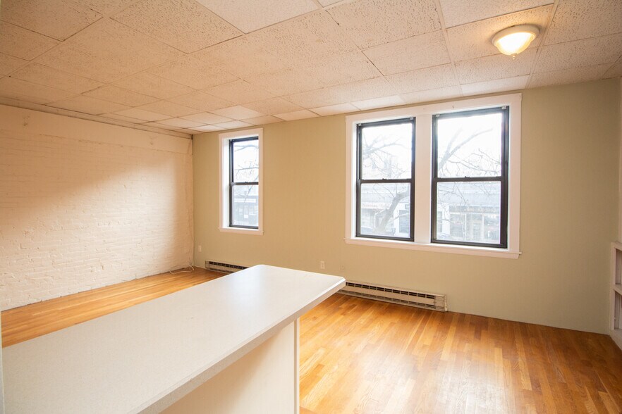 Building Photo - 217 Washington St