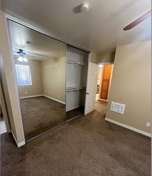 Building Photo - 9949 Azuaga St