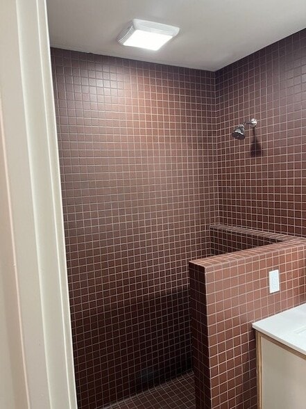 Building Photo - 6416 Crooked River Cir