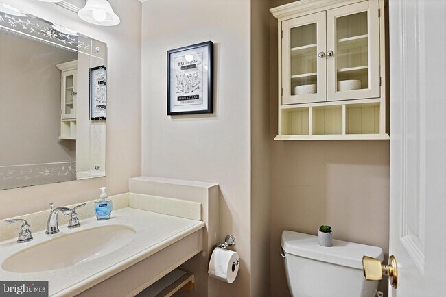 Building Photo - 5267 Leestone Ct