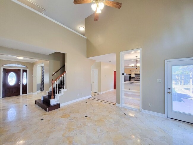 Building Photo - Welcome home to this beautiful 2 story on a cul de sac lot! Fresh paint and Stainless steel appli...