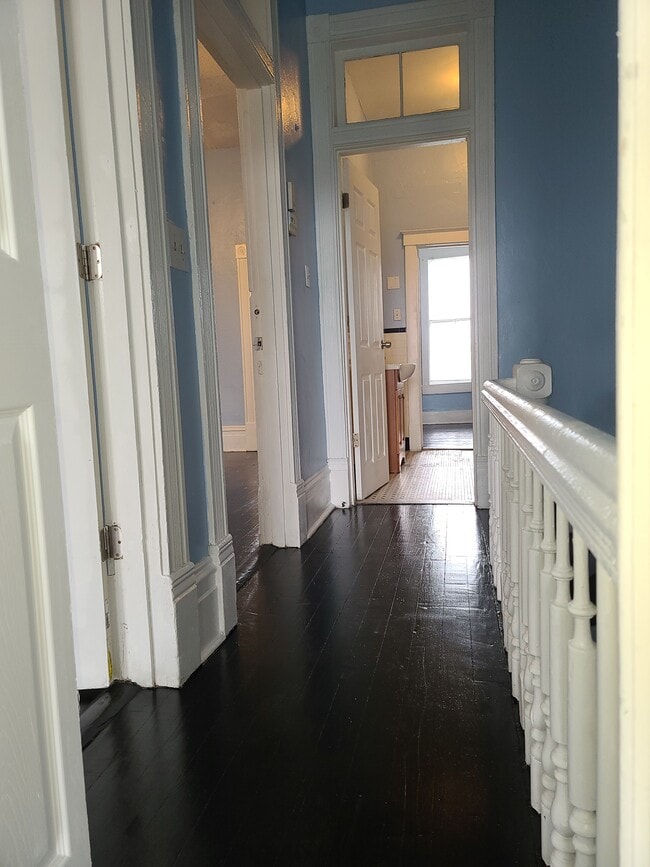 Building Photo - 319 W 33rd St