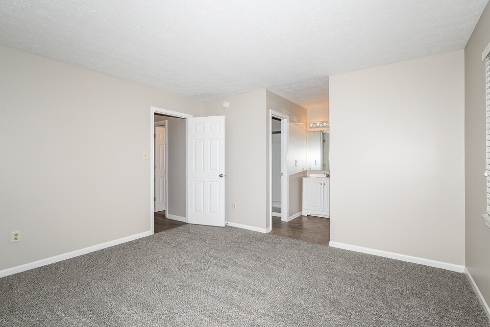 Building Photo - 12065 Rossi Dr
